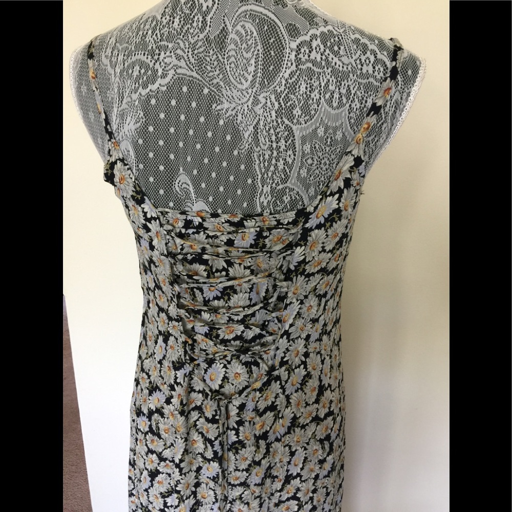 Dress - Picture 5 of 5